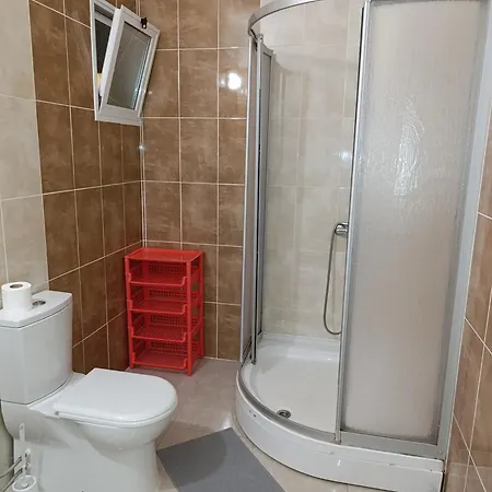 In Courtyard Rezidence Lonq 7 Niqhts Appartement *