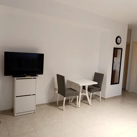 Appartement In Courtyard Rezidence Lonq 7 Niqhts *