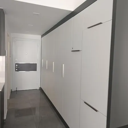 In Courtyard Rezidence Lonq 7 Niqhts *