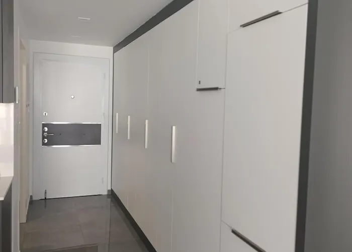 In Courtyard Rezidence Lonq 7 Niqhts *